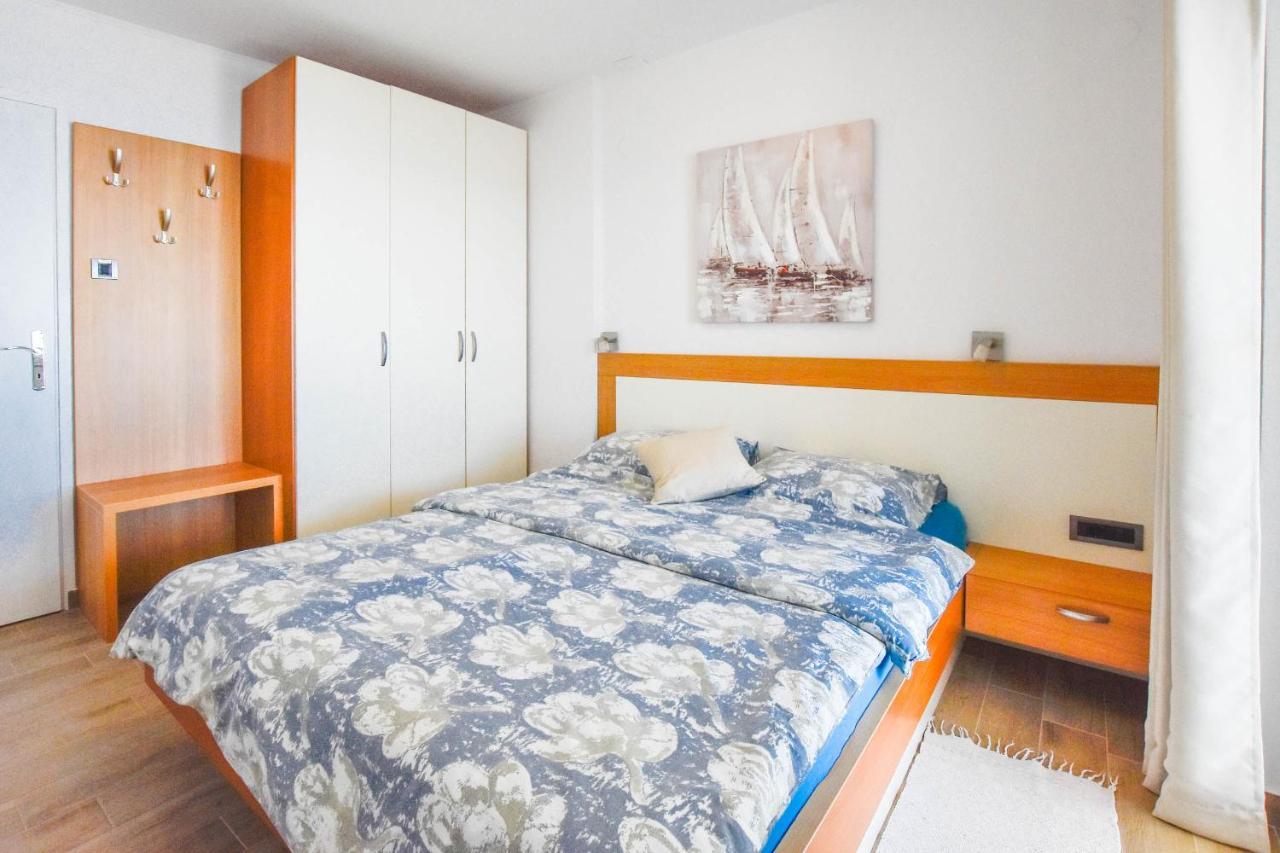 Apartments Mijo Murter Ngoại thất bức ảnh